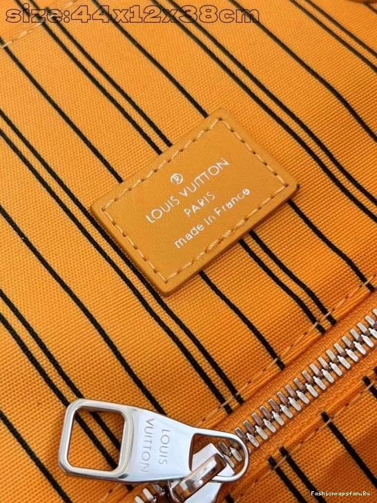 FS CHEAP Backpack Louis Christopher Vuitton MM-38*44*12.5CM 0810